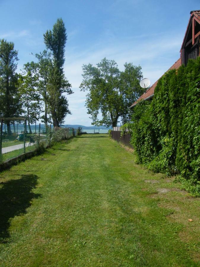 Rozmaring Ház Villa Balatonlelle Exterior foto